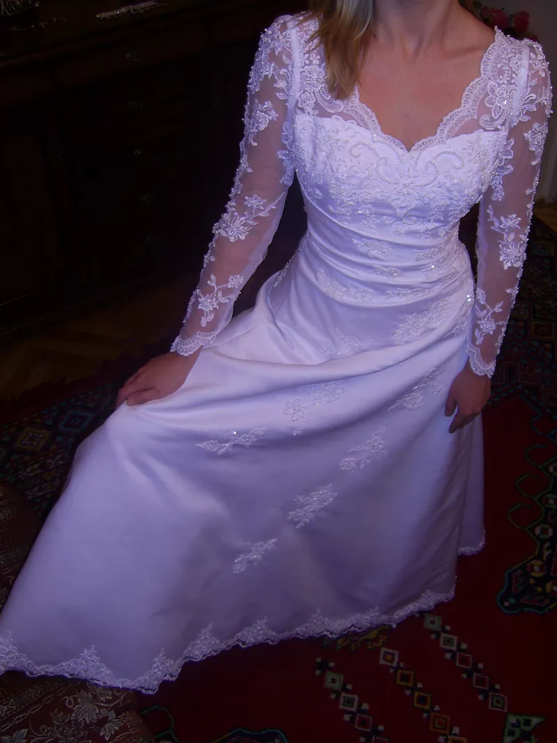 Продам весільну сукню 10