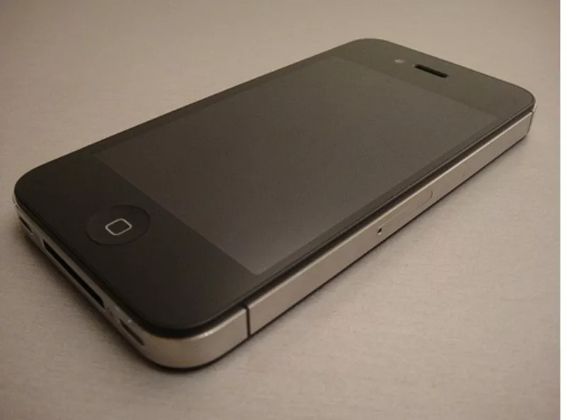 новий (Apple iPhone 4S 32GB Unlocked )