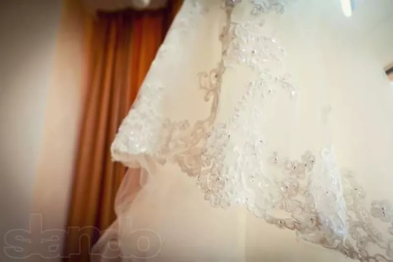 Весільна сукня 