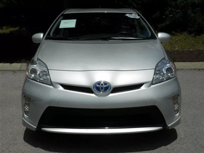  2012 Toyota Prius 3 хэтчбек 2