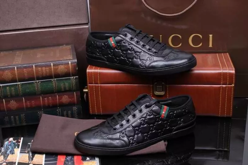 Купити взуття Gucci 6