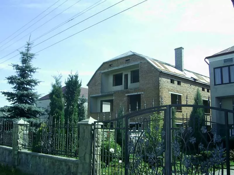 Продаж незавершенного будівництва у селі Суховоля 3