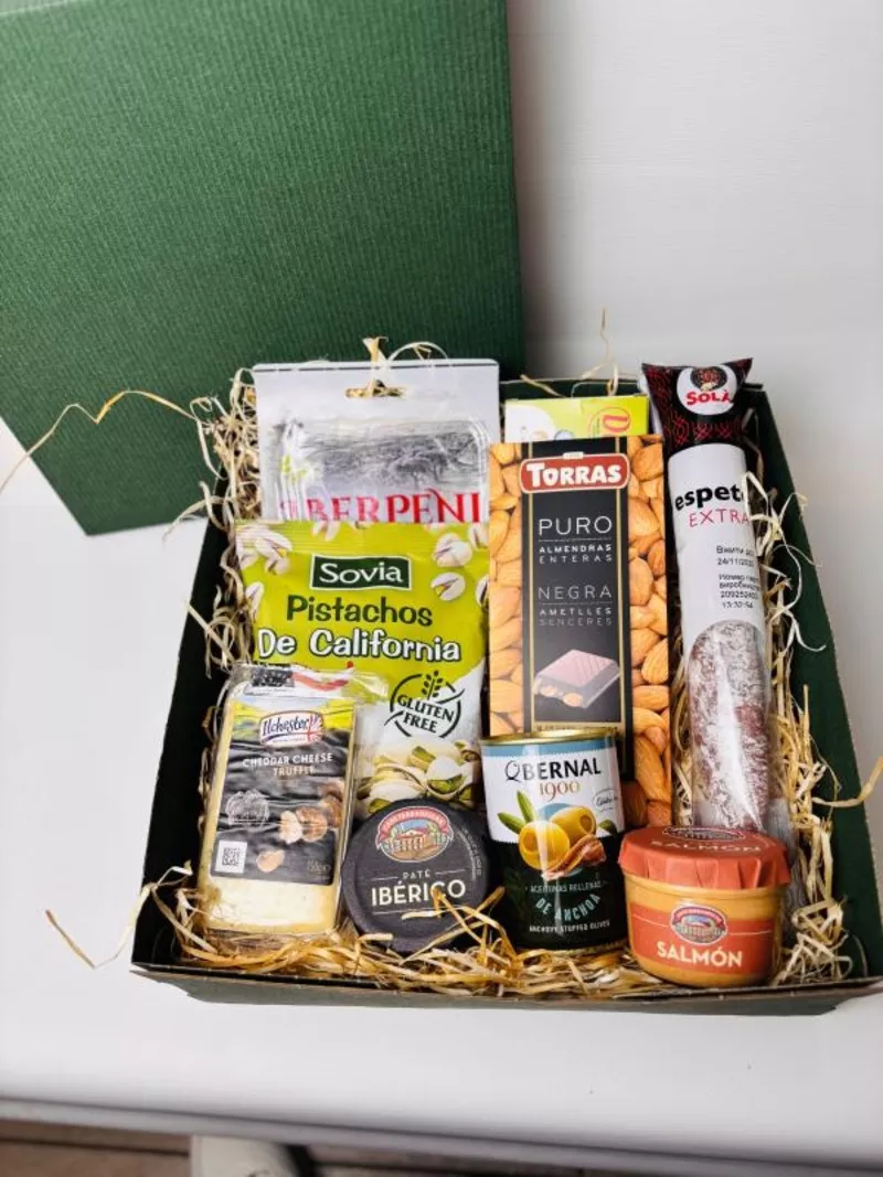 Подарунковий продуктовий набір Maxi Box – вишуканий смак у кожній дета 5