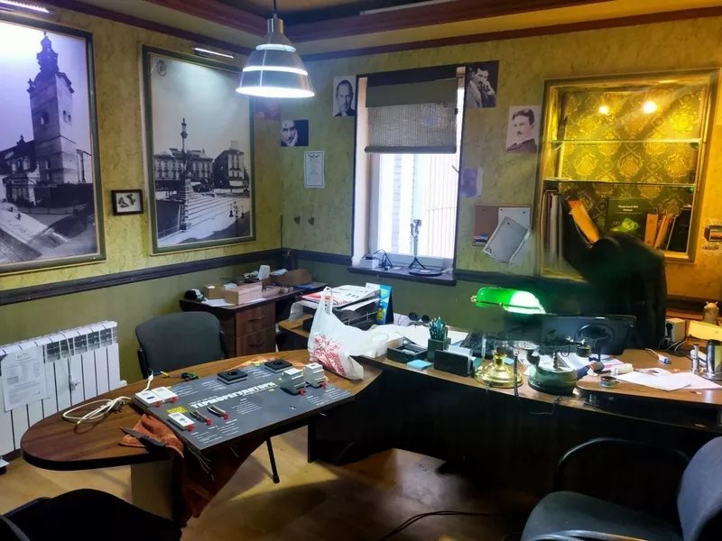 Окрема комерційна будівля у Львові вул. Лобачевського,  4 4