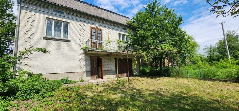 Продаж будинку з великою земельною ділянкою с. Станківці
