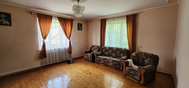 Продаж будинку з великою земельною ділянкою с. Станківці 7