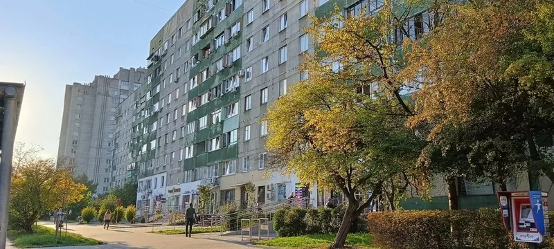 Продаж 3-кімнатної квартири у Львові, вул. Сихівська, 28