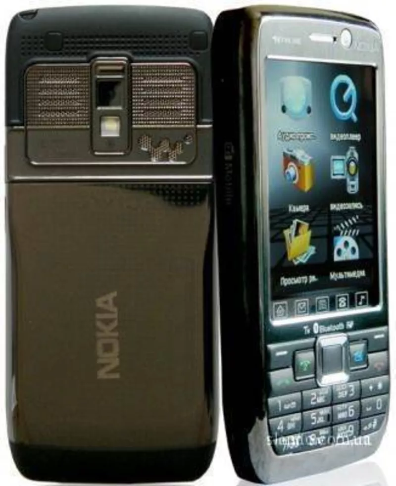 Nokia E71.